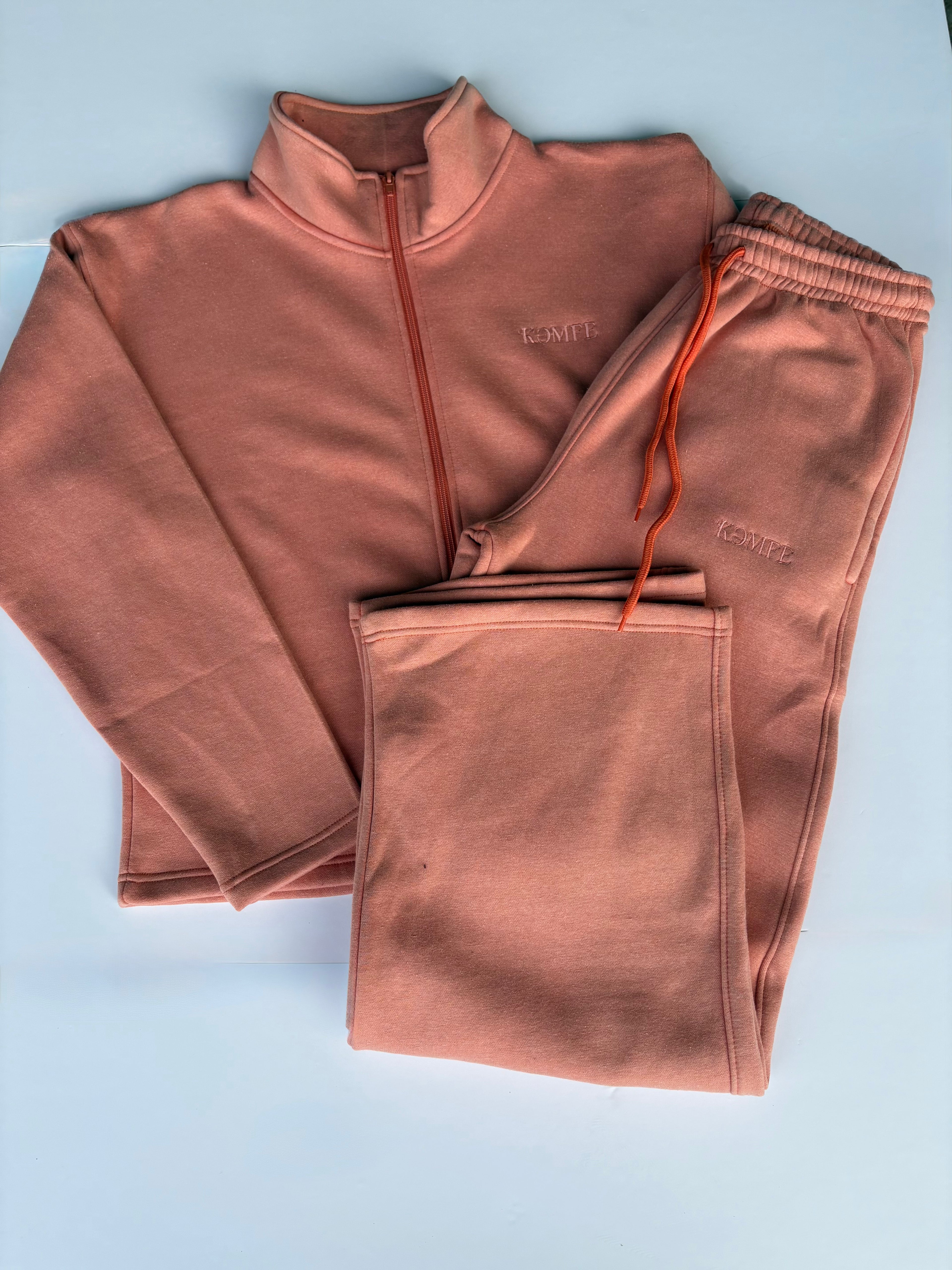 Kemfe Men’s Apricot Comfort Set